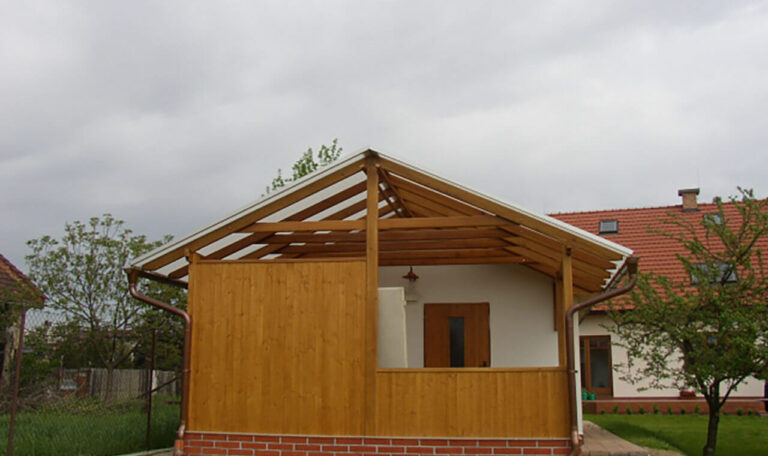 Reference zastřešení zahradní chatky-01-1280x853
